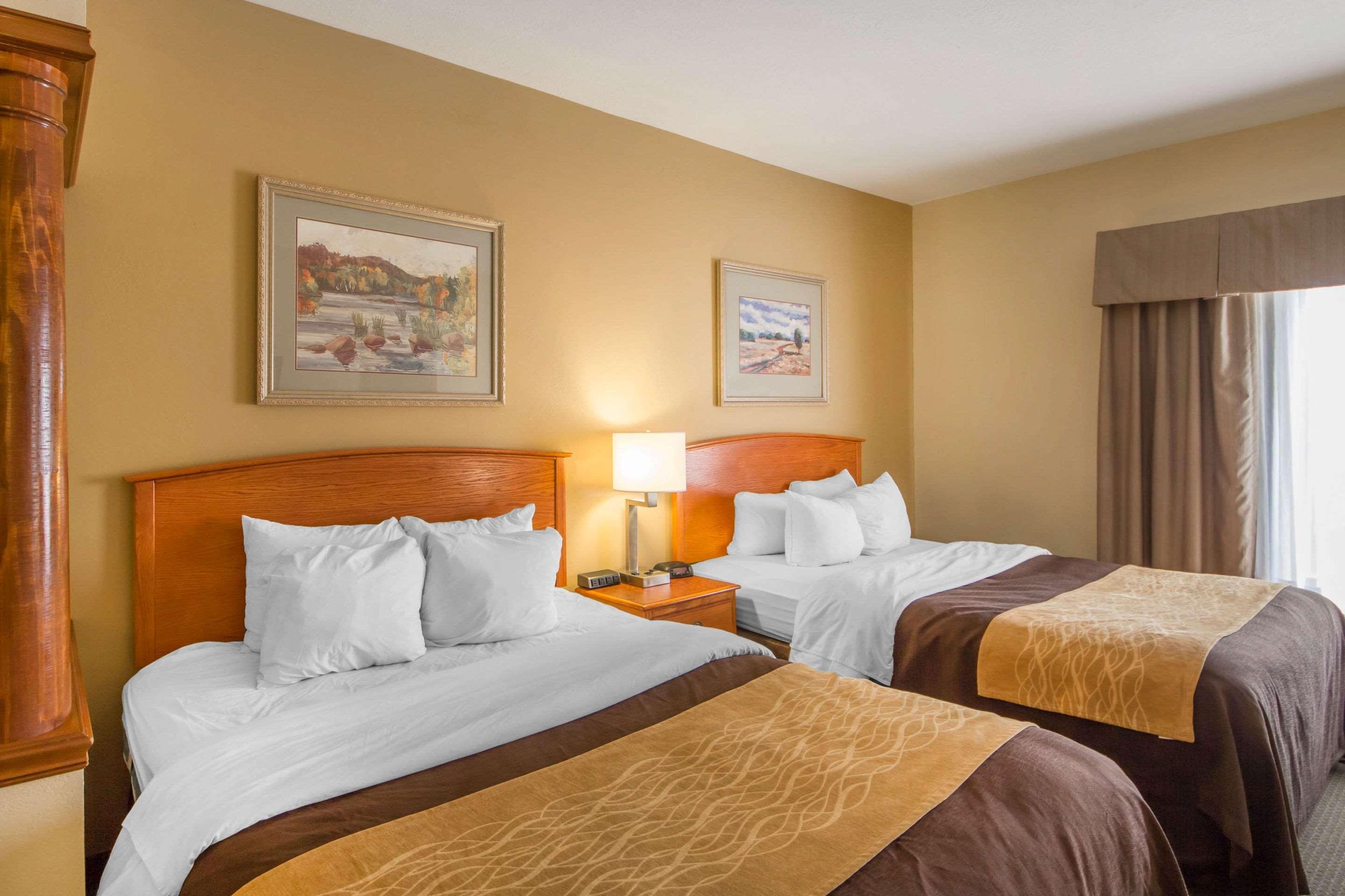 Quality Inn & Suites Midamerica Industrial Park Area Pryor Creek Esterno foto